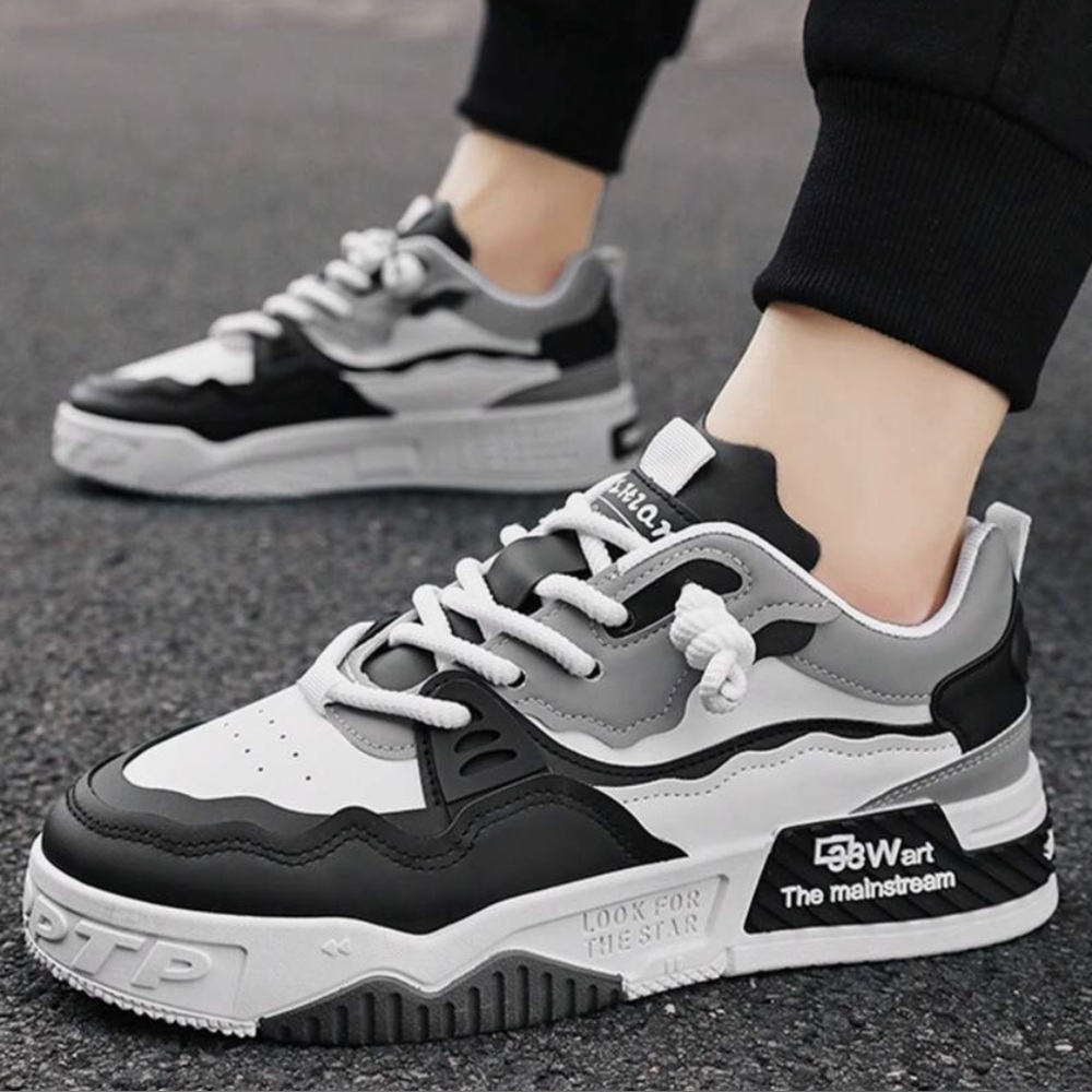 33W Art The Mainstream Men’s Sneakers, Brand New! Black, White, Gray. Size 44